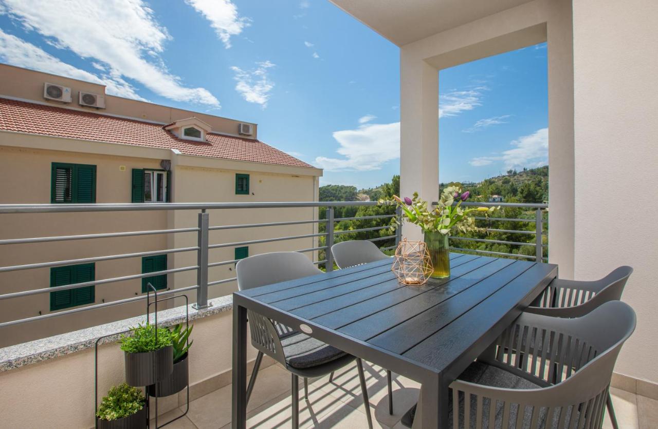 Ivmalu Apartments Tučepi Exterior foto